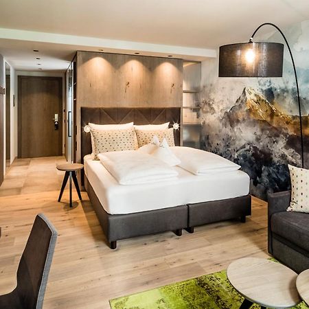 Alpine Luxury Spa Resort Schwarzenstein Lutago Eksteriør billede