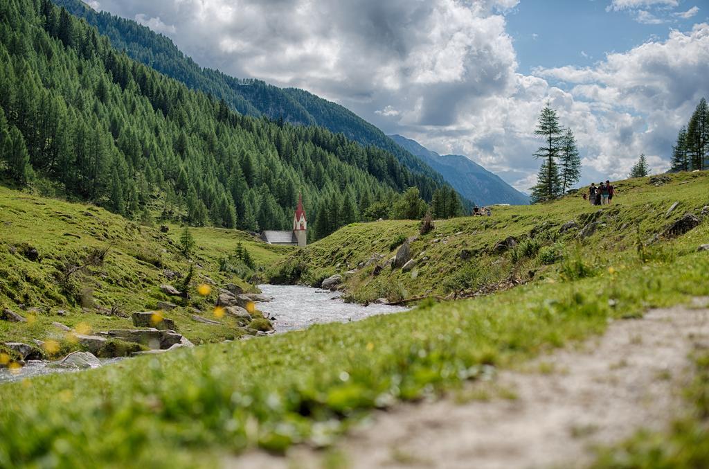 Alpine Luxury Spa Resort Schwarzenstein Lutago Eksteriør billede