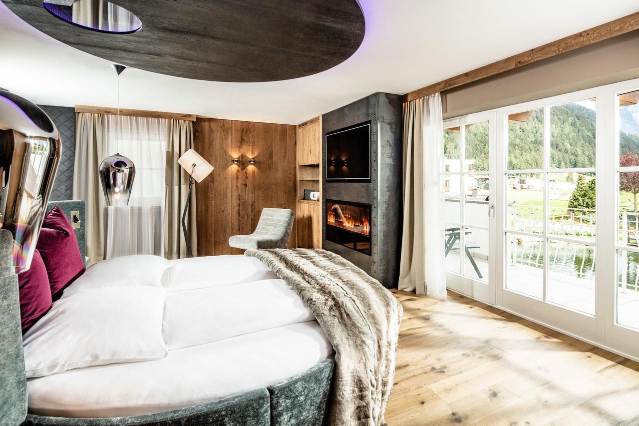 Alpine Luxury Spa Resort Schwarzenstein Lutago Eksteriør billede